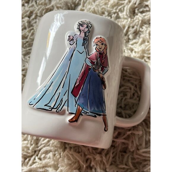 Rae Dunn Disney’s Frozen 'Find Your Strength' Double Sided Mug Anna and Elsa - Picture 7 of 7